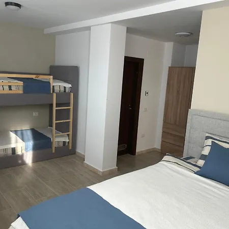 招待所 Pensiunea Livada