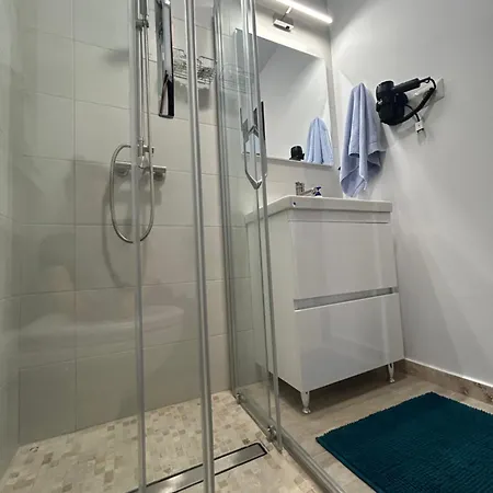 Pensiunea Livada 3* 泰基尔吉奥尔